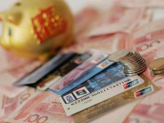 信用卡逾期一天有什么影響？信用卡逾期寬限期是多久？