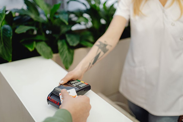 網(wǎng)貸逾期信用卡有沒(méi)有影響