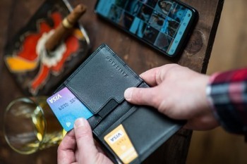 信用卡網(wǎng)貸逾期有什么影響？還不上怎么辦？