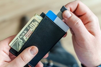 信用卡還不上怎么和銀行協(xié)商