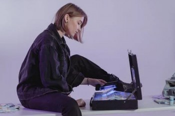 工商信用卡逾期兩年多沒(méi)聯(lián)系奇怪嗎？有什么影響？