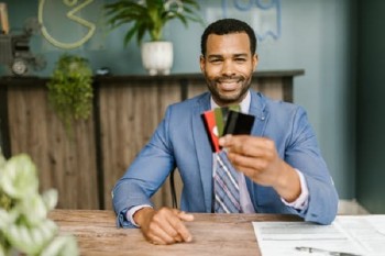 信用卡逾期怎么貸款？信用卡逾期哪些情況可以貸款？