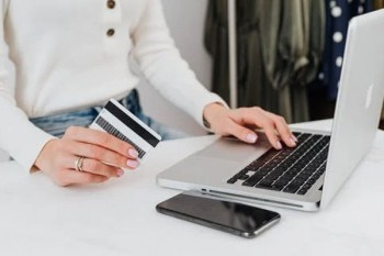 信用卡分期好還是最低還款好