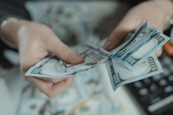 銀行信用卡逾期后利息太高怎么辦？怎么跟銀行協(xié)商？
