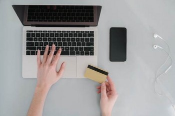 沒錢還信用卡了怎么辦要如何處理？未還影響信用嗎？