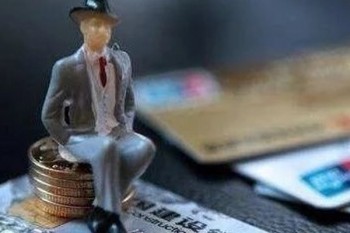 信用卡逾期會(huì)導(dǎo)致銀行卡凍結(jié)嗎？怎么解凍？