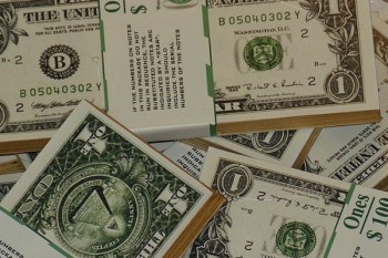 信用卡分期第一個(gè)月不用還吧？先還什么？