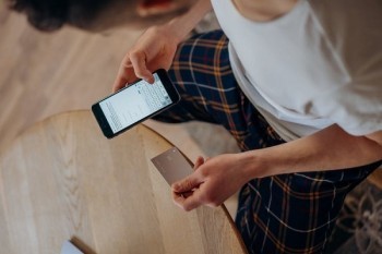 信用卡逾期影響房貸嗎？分期影響買房貸款嗎？