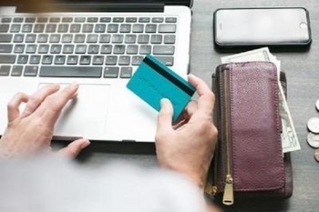 信用卡忘記還款逾期兩天有影響嗎？信用卡還貸逾期兩天怎么辦？