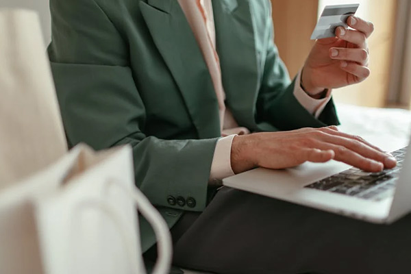 信用卡逾期被銀行起訴了還能協(xié)商嗎？有什么后果？