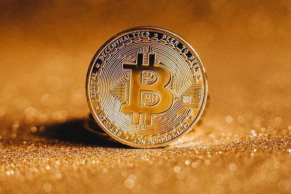 信用卡網(wǎng)貸逾期了暫時(shí)還不上怎么辦？能坐飛機(jī)嗎？