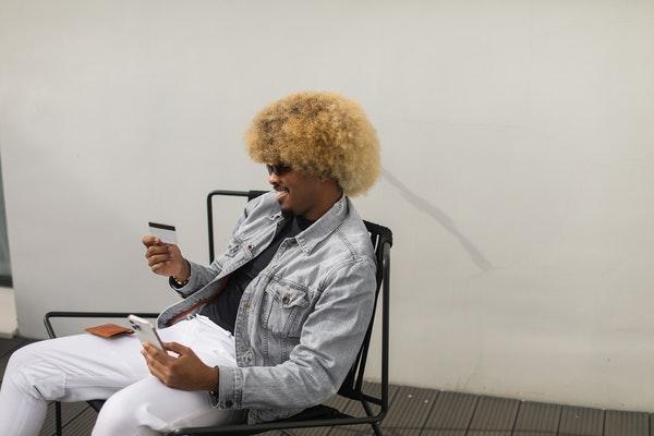 信用卡不按時還款會怎么樣