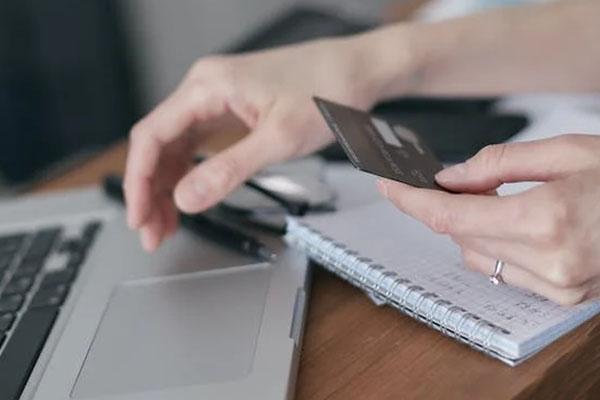 浦發(fā)信用卡好申請(qǐng)嗎