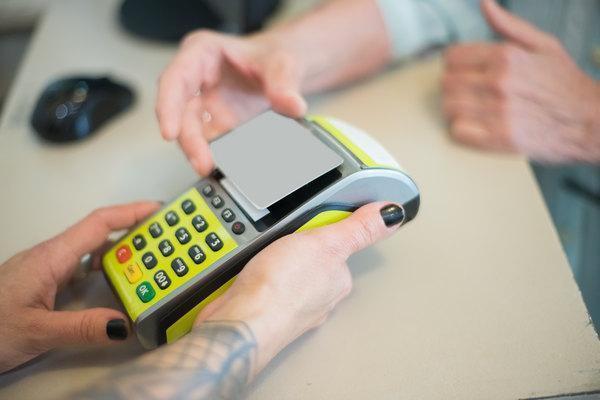 信用卡逾期15天會上信用嗎？怎么補救？