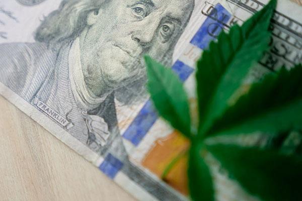 三千塊錢的信用卡逾期兩年