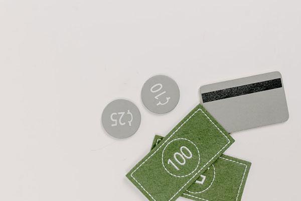 招商信用卡逾期了怎么跟銀行協(xié)商解決