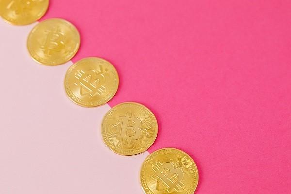 信用卡疫情延期一個月會影響信用嗎？逾期一個月會怎么樣？