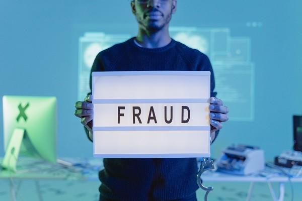 信用卡辦理掛賬停息怎么申請？逾期怎么恢復信用？