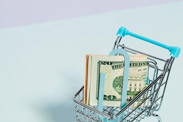 借唄逾期了信用卡會(huì)不會(huì)降額？能正常使用嗎？