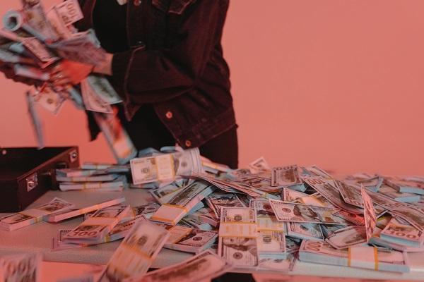 貸款多久會打電話給家人？逾期不打電話催收了怎么回事？