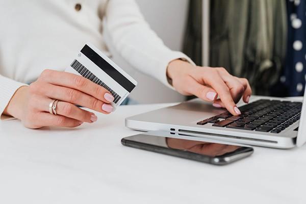 興業(yè)消費(fèi)金融黑標(biāo)上信用嗎？逾期信用會(huì)受損嗎？