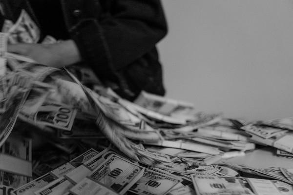 網(wǎng)貸逾期結(jié)清后幾年可以辦信用卡？逾期結(jié)清后信用多久恢復(fù)？