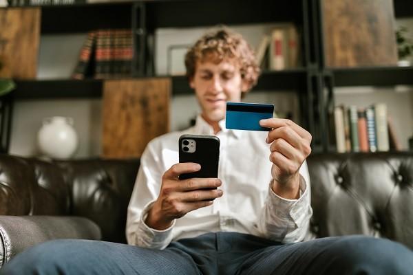 中國銀行信用卡逾期減免政策最新是真的嗎？怎么協(xié)商減免？