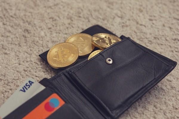 招商銀行信用卡逾期利息怎么算的？利息怎么申請減免？