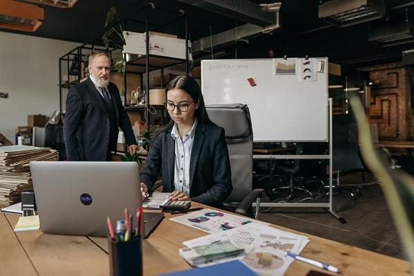 招商銀行的信用卡年費是多少？招商銀行的信用卡年費怎么減免？