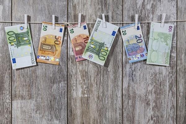 中信銀行貸款提前還款違約金是多少？提前還款利息怎么算？