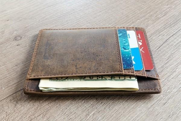 招商銀行信用卡的年利率是多少？利息可以協(xié)商減免嗎？
