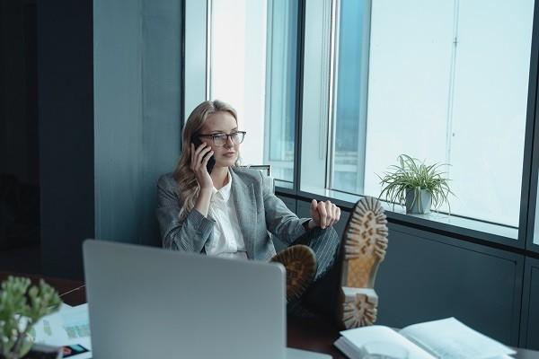 招商銀行信用卡怎么用微信還款？逾期微信會凍結(jié)嗎？