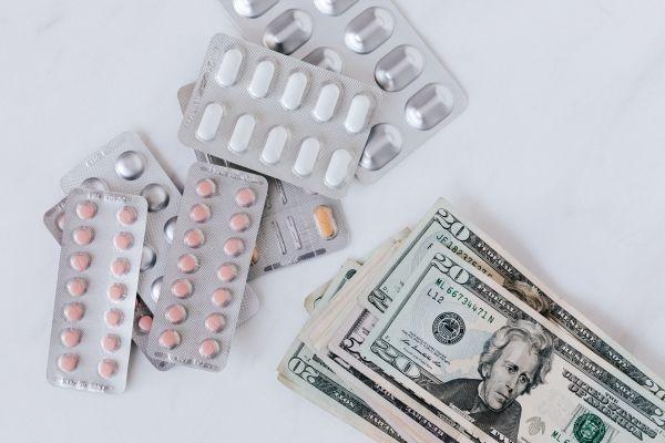 招商銀行信用卡逾期實(shí)時(shí)扣款怎么取消？怎么跟銀行協(xié)商解決？