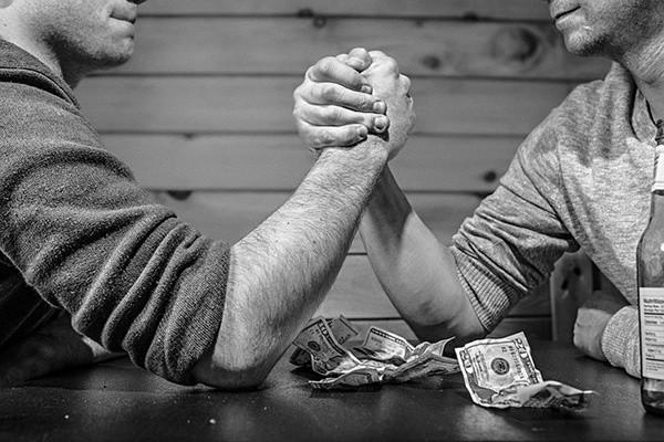 銀行貸款逾期起訴流程及時間多少？起訴后還可以協(xié)商嗎？