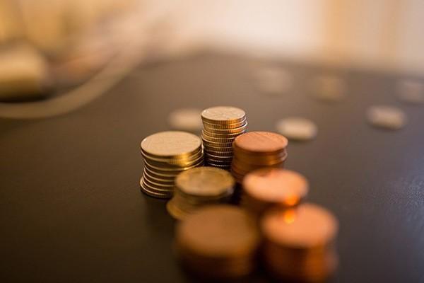 工商銀行信用卡逾期增長(zhǎng)利息嗎，怎么協(xié)商本金呢？