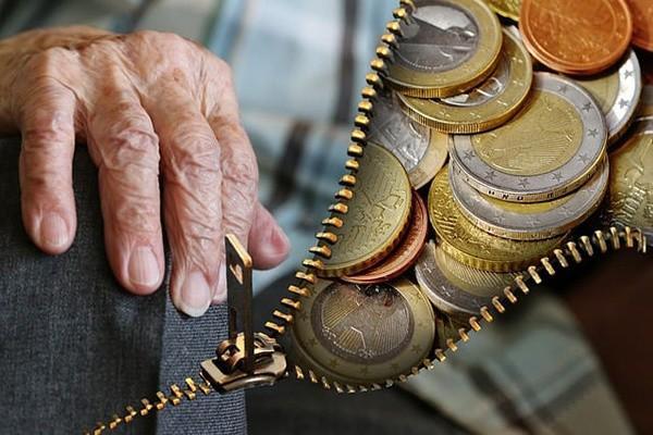 中國銀行信用卡逾期幾天上信用？不良記錄如何消除？