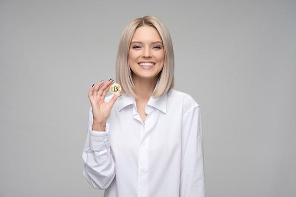 你我貸逾期會(huì)爆通訊錄嗎？違法催收如何處理？