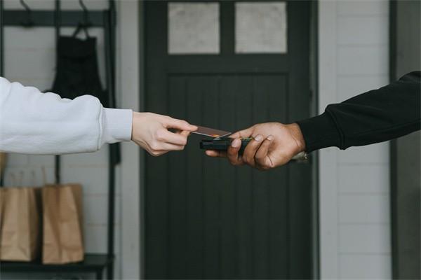 欠農(nóng)行50萬逾期最壞的結(jié)果是什么？什么情況下會(huì)坐牢？