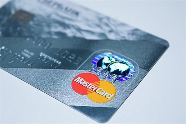 浙江平安銀行固定利率是多少？定期存款與理財有什么區(qū)別？