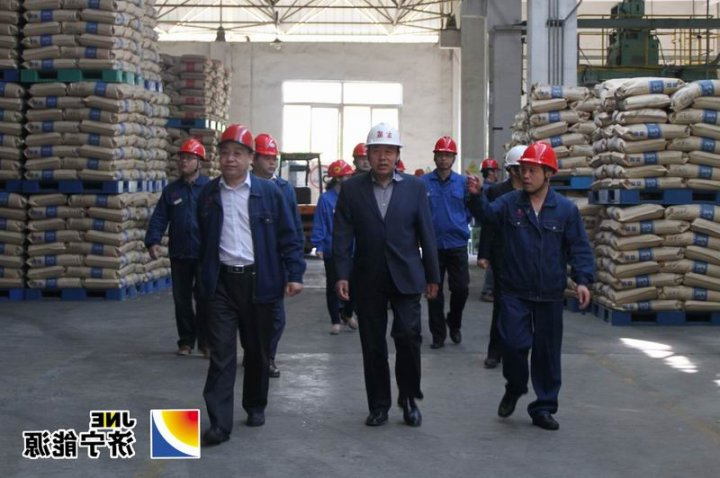 乔志猛节日期间到金威煤电慰问指导时指出：让职工参与并成为发明创造者