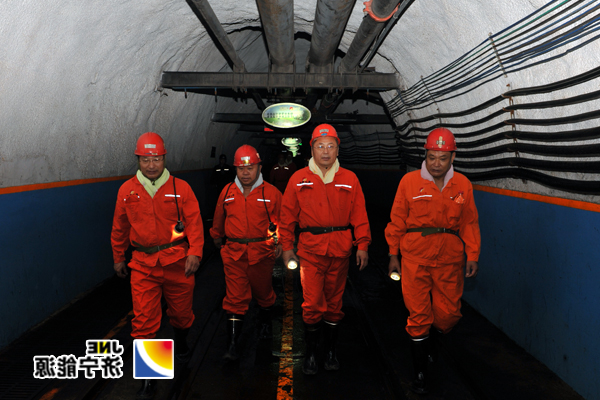 王庆利到鹿洼煤矿督导检查安全生产工作