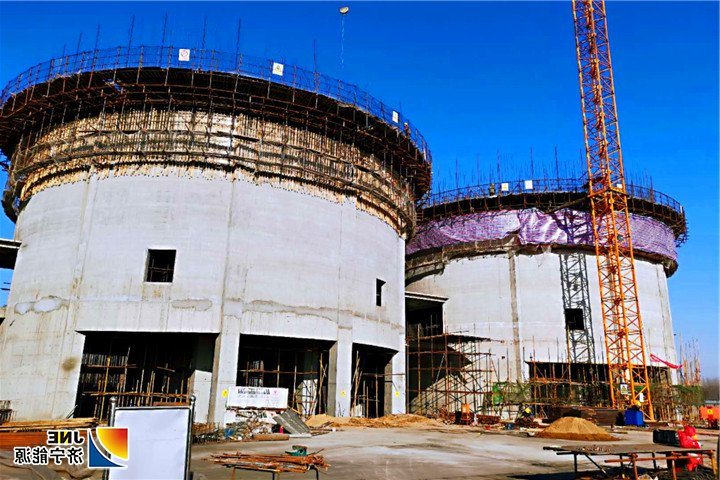 2019年1月19日，济矿物流两座煤仓17米建筑结构层混凝土浇筑完成（杨鲁宁）.jpg