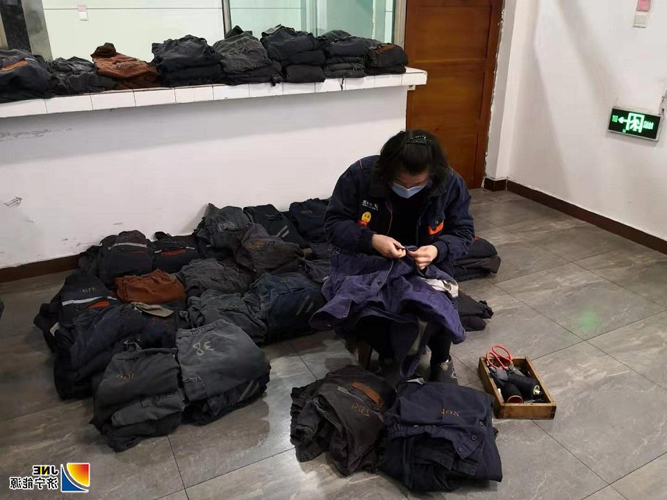 2020年2月2日，运河煤矿疫情面前“逆行”的后勤工作者(许智慧）.jpg