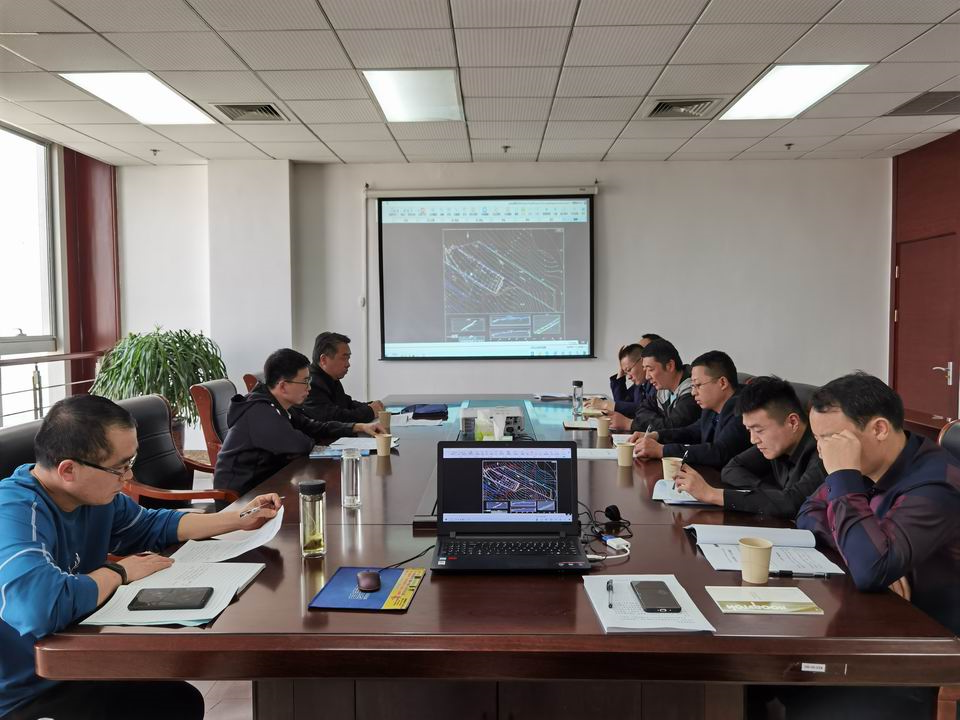 鲲鹏公司：鲲鹏公司生产科开展专题学习会议（薛皛皛）1.jpg