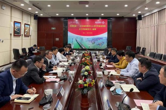 张广宇陪同陈颖、丰家雷到中交一航局考察交流