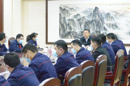 李明富到安居煤矿作形势任务战略规划宣讲