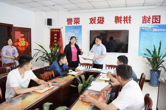 我为职工办实事丨金桥煤矿为基层单位配备急救箱