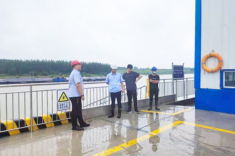 梁山港：8月31日，陈哲带队组织开展环保及标准化工作大检查活动（孙继业）.jpg