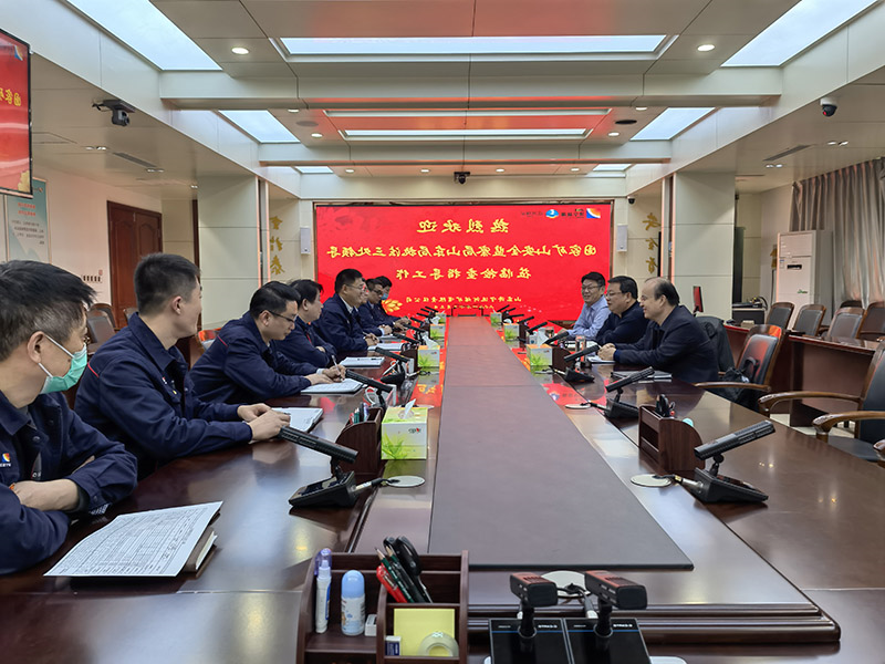 1638688439385425.jpg 2021年12月3日,国家矿山安全监察局山东局监察执法三处到运河煤矿调研指导工作(王振明 宋远根).jpg