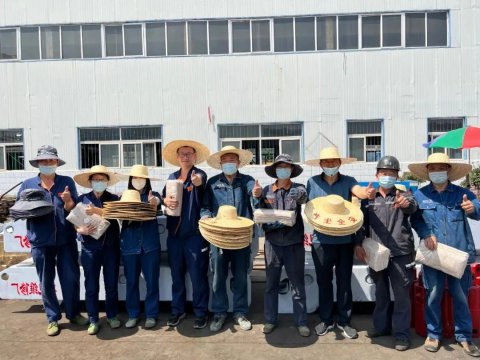 夏日吹来阵阵凉爽的风，看义桥煤矿怎样为职工办实事